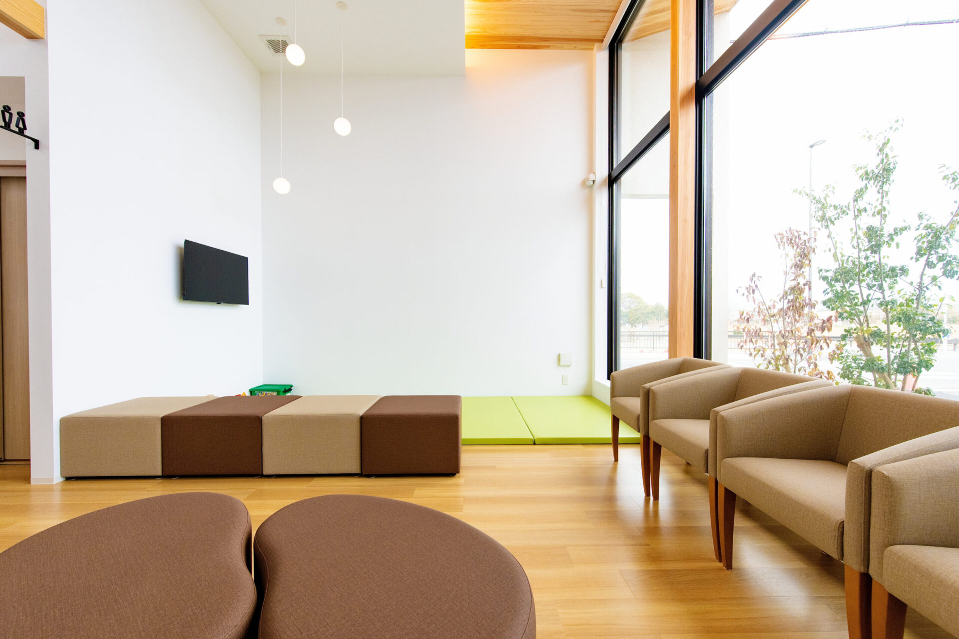 メインビジュアル01（PC）